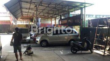 Gambar 2 Ruang usaha Bengkel mobil dan tempat cuci mobil dikawasan Alam Sutera