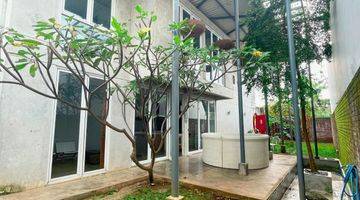 Gambar 3 Rumah Unik SHM Fullfurnished Sayap Sarijadi Bandung