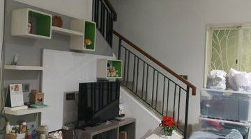 Gambar 4 Disewakan Rumah 2 Lantai Fully Furnished Faraday Gading Serpong