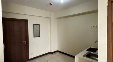 Gambar 4 Apartemen Pluit Seaview