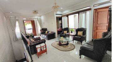 Gambar 1 Rumah Lux Full Furnished 2 Lantai Lingkungan Nyaman Siap Huni Di Cigadung Hills Bandung