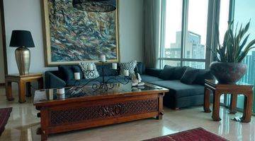 Gambar 5 Apartemen Kemang Village