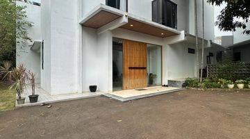 Gambar 3 Rumah 2 Lantai Bagus Furnished SHM di Bintaro, Jakarta Selatan