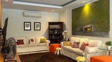 Gambar 1 Rumah 2 Lantai Bagus Furnished SHM di Bintaro, Jakarta Selatan