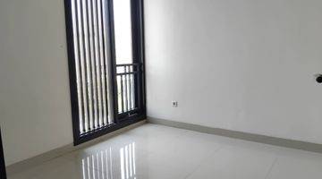 Gambar 4 Rumah 2 Lantai Bagus di Perumahan Kinaya Residence, Jl. Sultan Ageng Tirtayasa, Cirebon