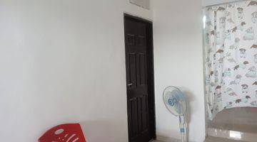 Gambar 5 Rumah 2 Lantai Bagus Unfurnished SHM di Perum Kecapi, Cirebon