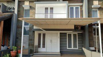 Gambar 1 RUMAH Bagus di sanur menghadap Selatan SHM 2 Lantai fully furnished