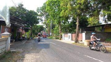 Gambar 5 Tanah Pinggir Jln Raya Dekat Unnes