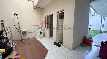 Gambar 5 Rumah Megah 2 Lantai Dijual Dalam Cluster Depan Araya