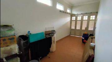 Gambar 5 Dijual Rumah 3 Lt Unfurnished Shm, Taman Meruya, Jakarta Barat