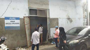 Gambar 4 DIJUAL GUDANG DI AREA PERTOKOAN DAM PERGUDANGAN BONGKARAN