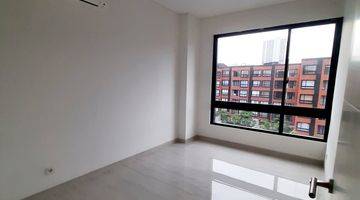 Gambar 5 Apartemen Low Rise Selangkah Ke Univ. Binus Dan Mal Alam Sutera