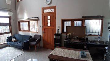 Gambar 5 Dijual Rumah Semi Furnish Desain Modern jDi Komplek Awiligar  DS