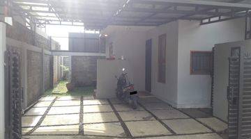 Gambar 4 Dijual Rumah Semi Furnish Desain Modern jDi Komplek Awiligar  DS