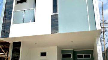 Gambar 2 Rumah 2 Lantai Akses Lebar  Full Furnished Di Pisangan  Jakarta Timur

