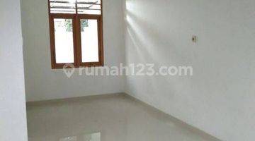 Gambar 4 Jual Rumah Murah SHM Daerah Gading Serpong