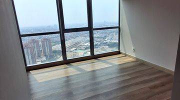 Gambar 4 Apartemen Holland Village 4 BR Semi Furnished