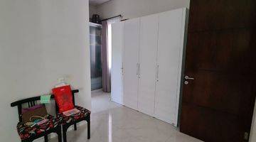 Gambar 3 Dijual Rumah Hook Darmo Permai Furnished 1 Lantai 