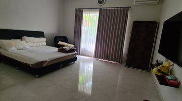 Gambar 2 Dijual Rumah Hook Darmo Permai Furnished 1 Lantai 