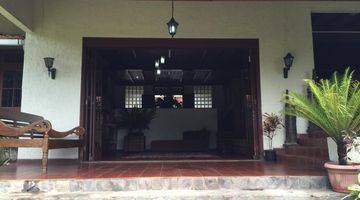 Gambar 2 Villa di daerah Puncak