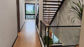 Gambar 3 Rumah 2,5lt Band New Hook Semi Furnished SHM De Latinos Bsd Cl256