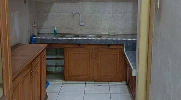 Gambar 5 Disewa Rumah Semi Furnished 2 Tingkat Komplek Cemara Hijau