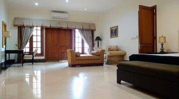 Gambar 4 Rumah Mewah Vila Gading Indah Taman Luas Lt 1051m² | Lb 795m²