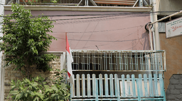 Gambar 1 Rumah Teluk Gong Sewa Perlantai Tinggal Bawa Koper