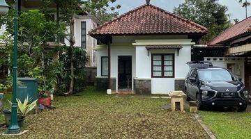 Gambar 1 *Villa Asri, hawa pegunungan, di Rancamaya, Bogor (sil)