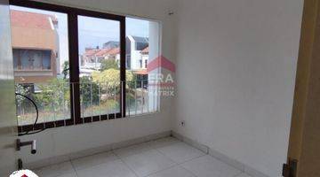 Gambar 3 Rumah Bagus Harga Murah Bernuansa Semi Furnished Di Alamanda Jgc