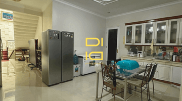 Gambar 4 Rumah Mewah 2 Lantai Full Furnished di Tebet Jakarta Selatan