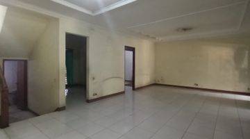 Gambar 3 Dijual / Disewakan  Rumah Di Mainroad Mekar Wangi