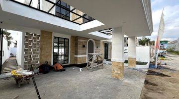 Gambar 5 Rumah 2 Lantai Furnished Dalam Cluster New Verania Yogyakarta