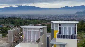 Gambar 1 Berbeda dari yang lain! Rumah 3lt view gunung & citylight Bandung