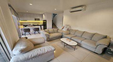 Gambar 5 Dijual Rumah 2 Lantai PIK 2, Full Furnished