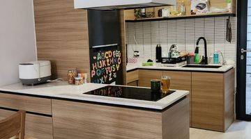 Gambar 1 DIJUAL  CEPAT  RUMAH DENGAN MODERN KITCHEN  SEMI FURNISHED 