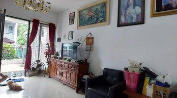 Gambar 4 RUMAH RAPIH SIAP HUNI  DIJUAL CEPAT 