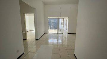 Gambar 3 Murah Rumah Unfurnished SHM di Kota Baru Parahyangan, Bandung