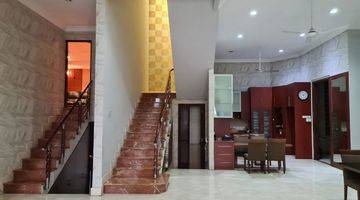 Gambar 3 Rumah 3 Lantai Bagus Semi Furnished SHM di Sunter, Jakarta Utara