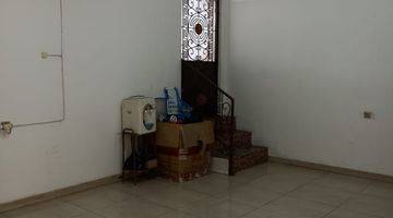 Gambar 3 Rumah Unfurnished SHM di Rajawali Selatan, Jakarta Utara