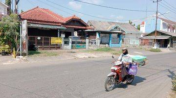 Gambar 5 Rumah Dan Toko Siap Huni Lokasi Strategis Rumah SHM Barat