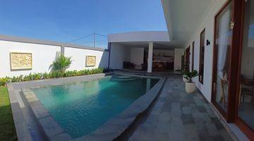 Gambar 4 Yearly Rent, 2 Bedrooms Brand New Villas, Furnished, Rice Fields View, Munggu, 