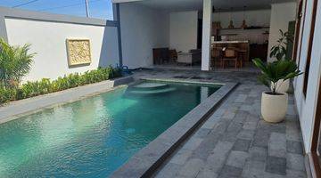 Gambar 3 Yearly Rent, 2 Bedrooms Brand New Villas, Furnished, Rice Fields View, Munggu, 