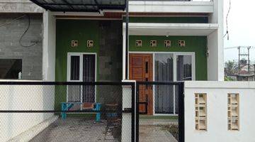 Gambar 1 Rumah moderen minimalis di Bandung 