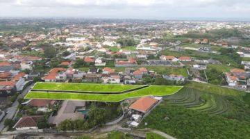 Gambar 4 Tanah Zona Kuning Dekat Pantai Berawa View Sawah