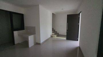 Gambar 1 Dijual Murah Rumah Pik2 Baru Unfurnished Ukuran 6x10