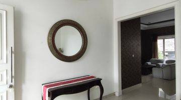 Gambar 4 Rumah Modern Classic Lokasi Strategis di Bsd Semi Furnished, Masuk Tinggal Bawa Koper Turun Harga 