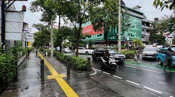 Gambar 4 Gedung di Menteng yg bisa ditinggikan harga menarik 