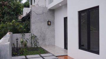 Gambar 1 Rumah di Komplek Arcamanik SHM 2 Lantai Bagus