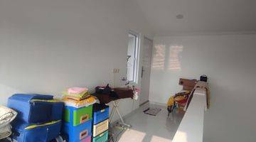 Gambar 2 Dijual Cepat Rumah di Lippo Karawaci, Taman Bromo, 2,5 Lantai, Row Jalan 2 Mobil. SHM Turun Harga 